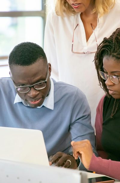 pexels-kampus-production-5940713